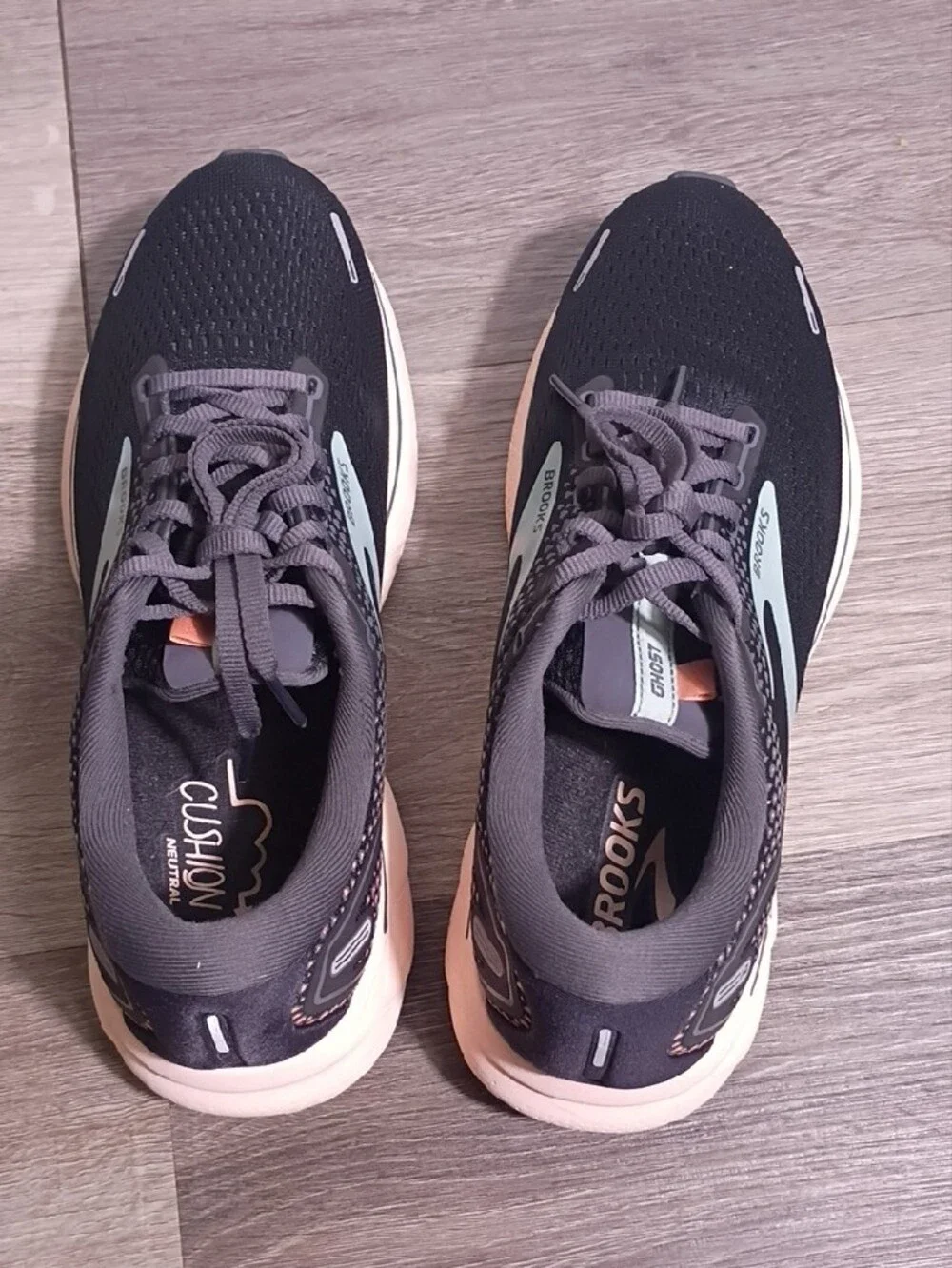 Brooks Women’s Ghost Running Shoes‎ - Black with Light Pink Sole